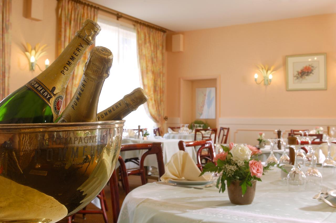 Hotel Restaurant Le Parc Moulins  Bagian luar foto