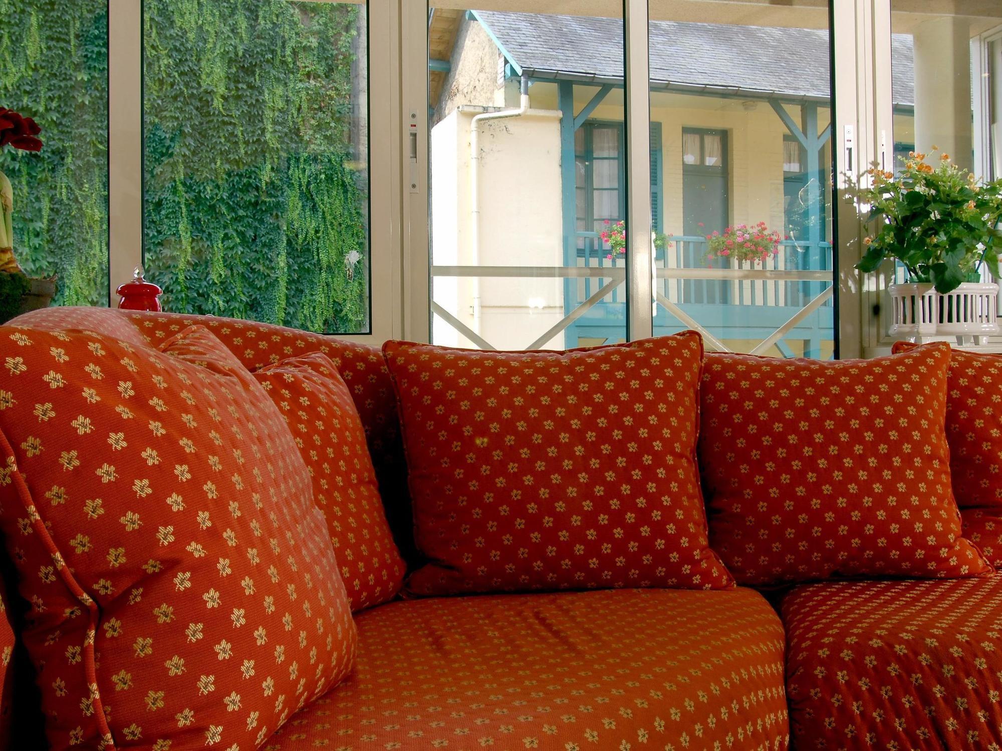 Hotel Restaurant Le Parc Moulins  Bagian luar foto