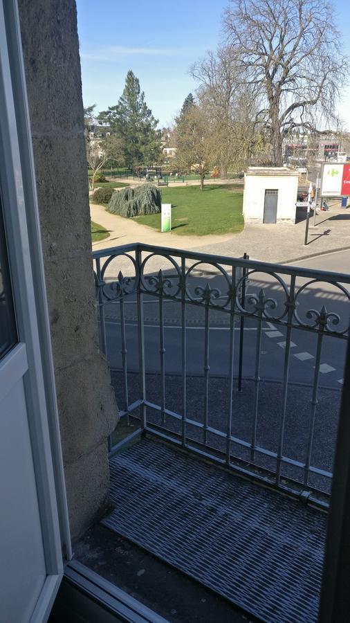Hotel Restaurant Le Parc Moulins  Bagian luar foto