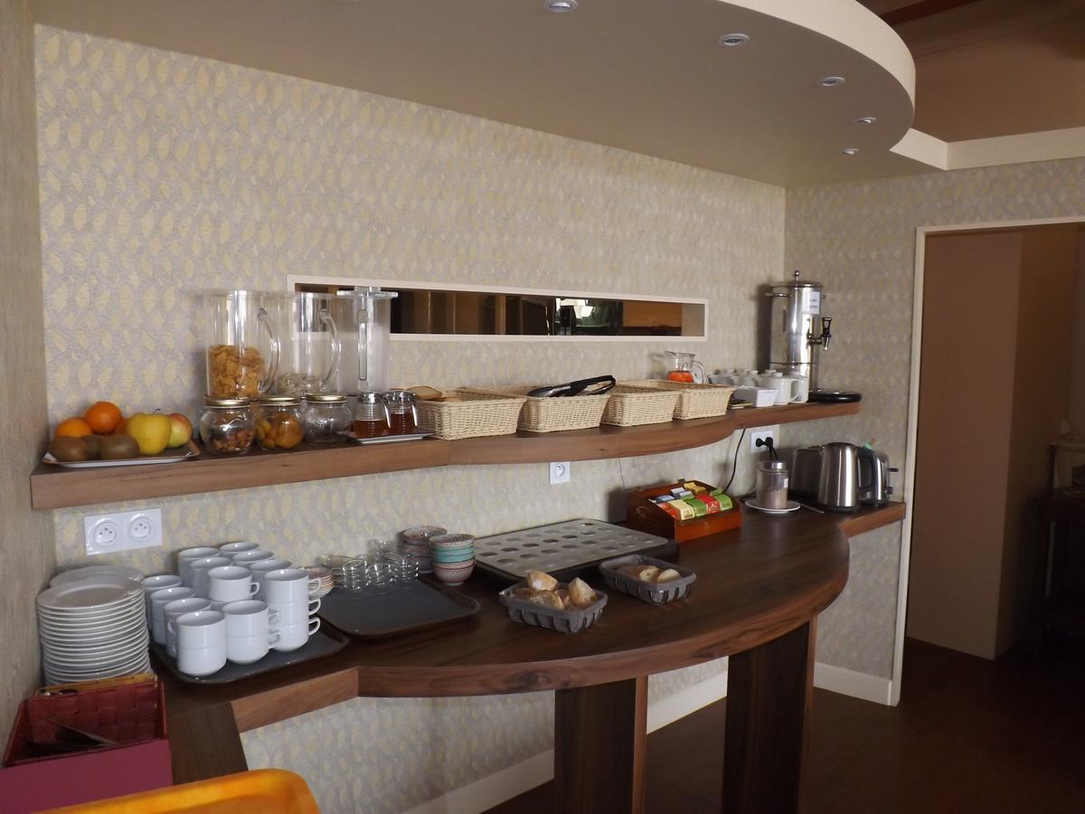 Hotel Restaurant Le Parc Moulins  Bagian luar foto