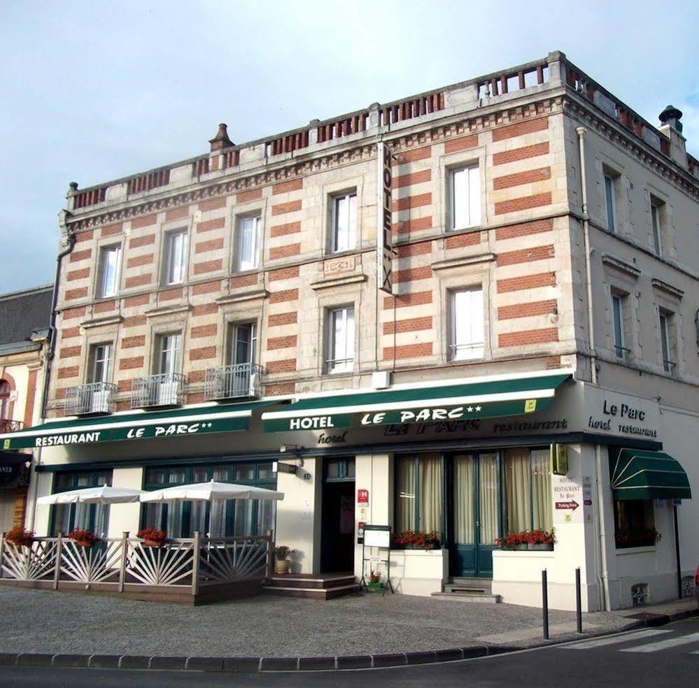 Hotel Restaurant Le Parc Moulins  Bagian luar foto